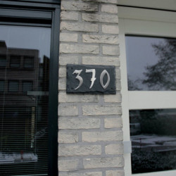Plaque de maison en ardoise - 15 x 25 cm - Plaque d'adresse 6 trous prépercés