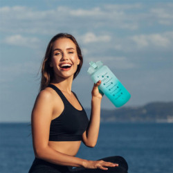 Lot de 3 Gourdes 2L...